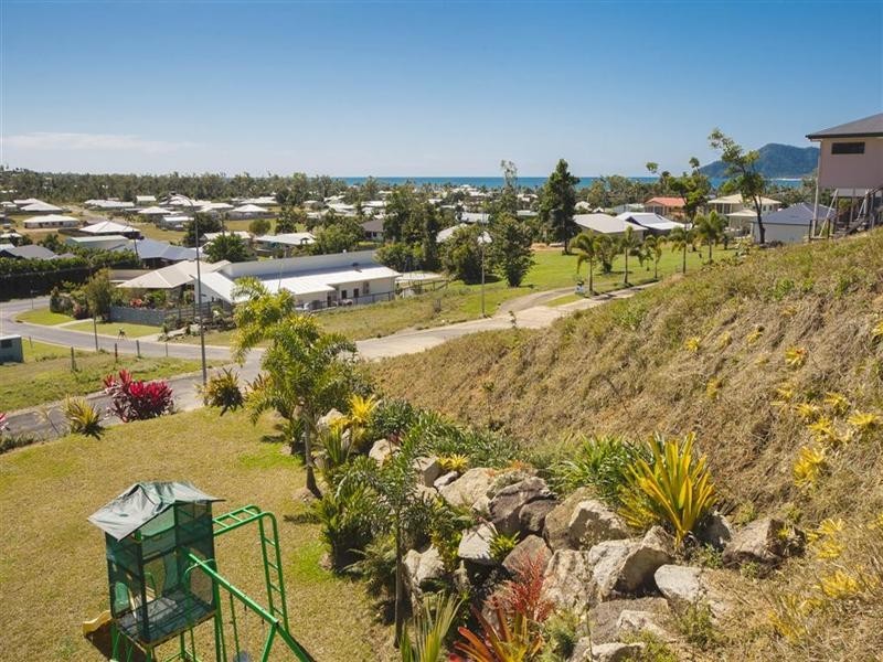 Mission Beach QLD 4852