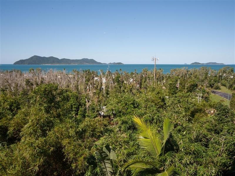 Mission Beach QLD 4852