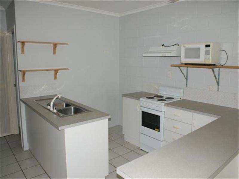 2/20 Seafarer Street, South Mission QLD 4852