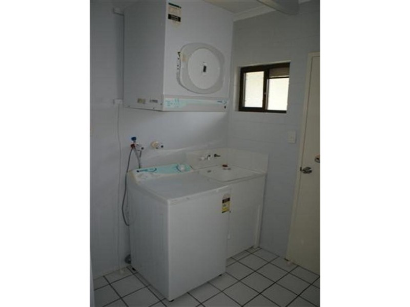 2/20 Seafarer Street, South Mission QLD 4852