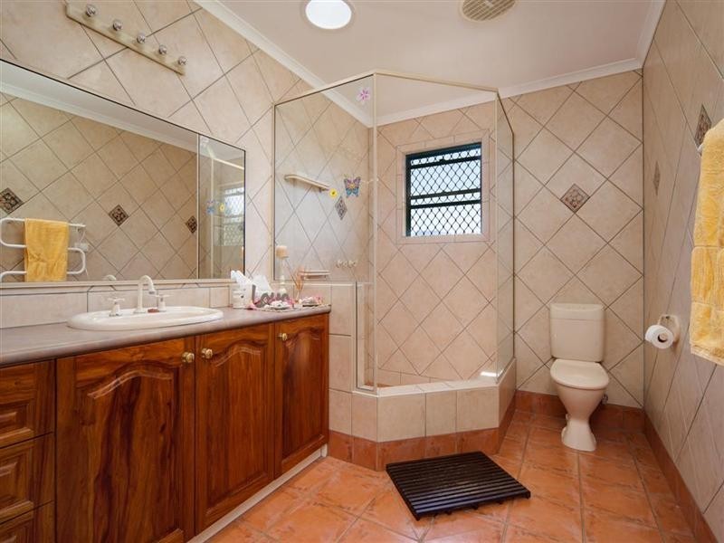 76 KEIR Road, Tully QLD 4854