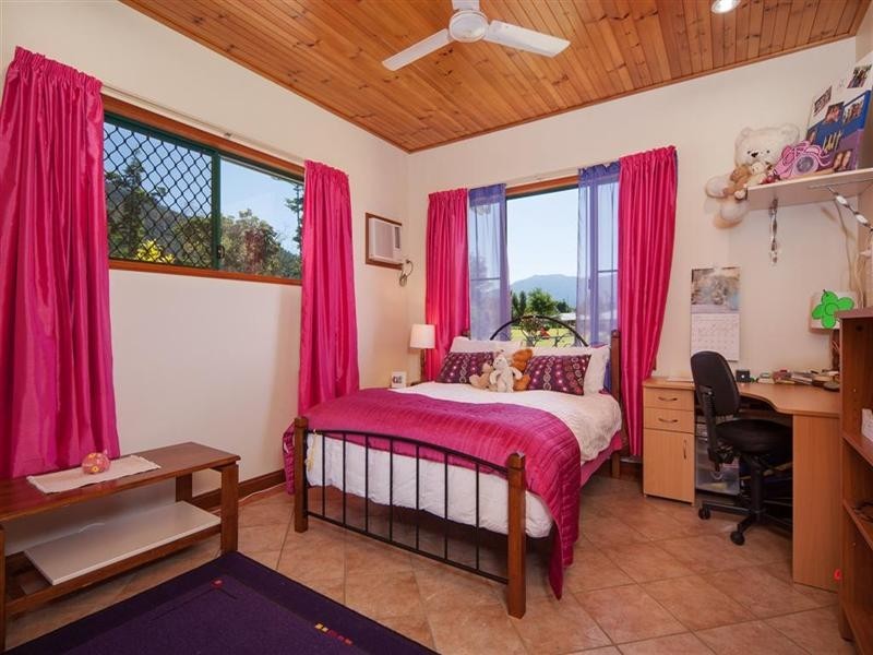 76 KEIR Road, Tully QLD 4854