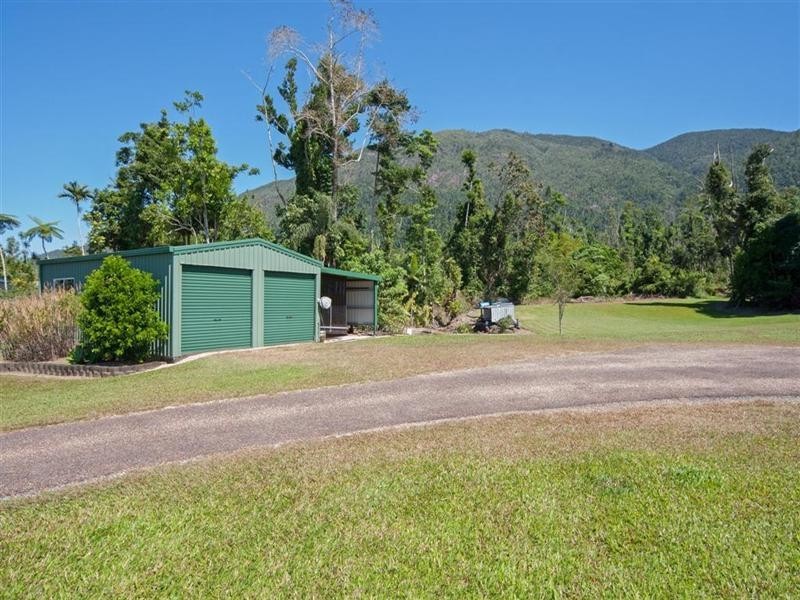 76 KEIR Road, Tully QLD 4854
