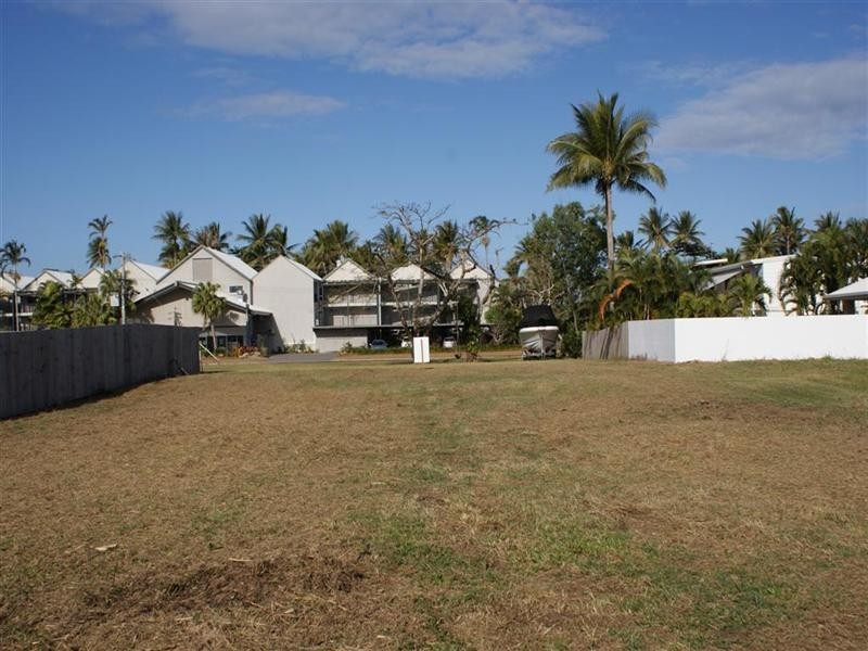 Mission Beach QLD 4852