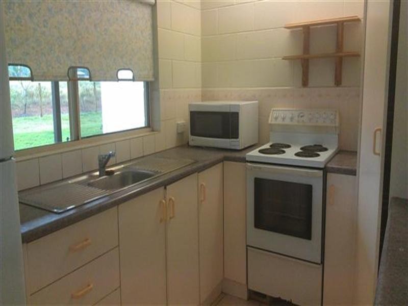 8 Lindquist Close, Mission Beach QLD 4852