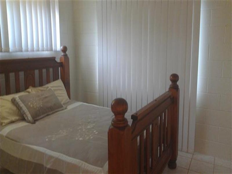 8 Lindquist Close, Mission Beach QLD 4852