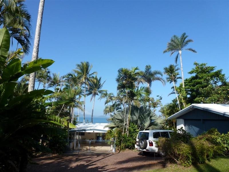 Mission Beach QLD 4852