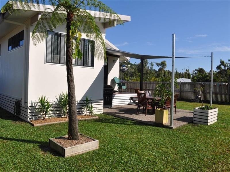 Mission Beach QLD 4852