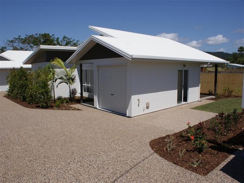 1/20 Seaview Street, Mission Beach QLD 4852