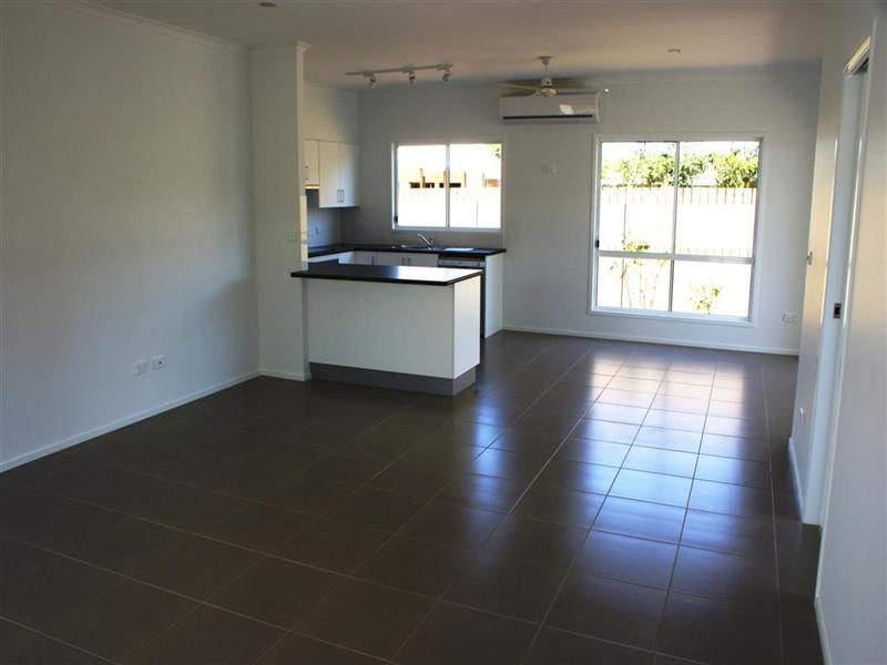 1/20 Seaview Street, Mission Beach QLD 4852