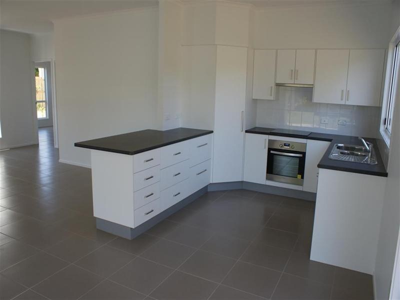 1/20 Seaview Street, Mission Beach QLD 4852