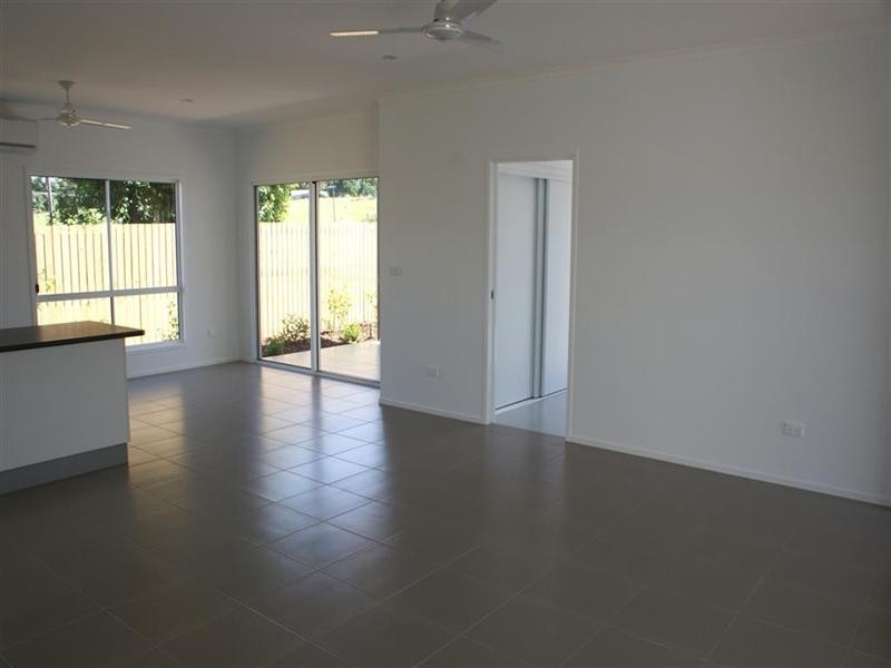 1/20 Seaview Street, Mission Beach QLD 4852