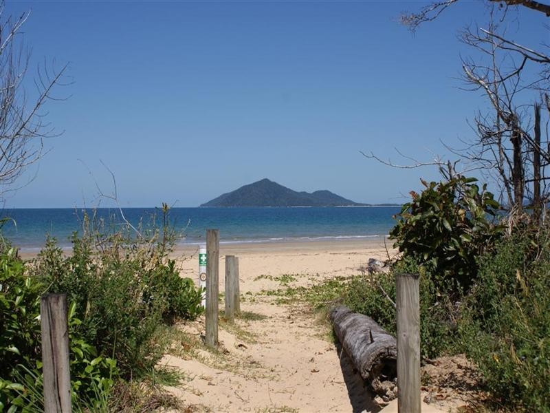 53 Casuarina Crescent, Mission Beach QLD 4852