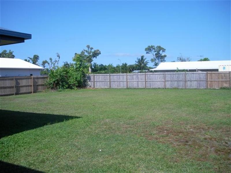 35 Midshipman Street, South Mission QLD 4852