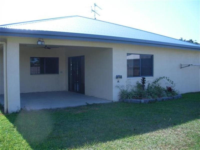 35 Midshipman Street, South Mission QLD 4852