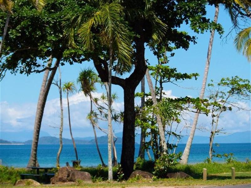 72 Porter Promenade, Mission Beach QLD 4852