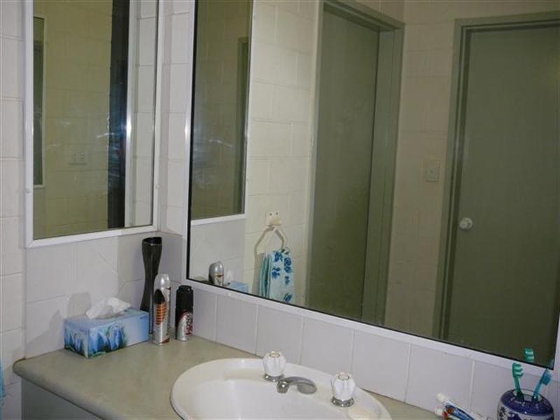 1 Kent Close, Mission Beach QLD 4852