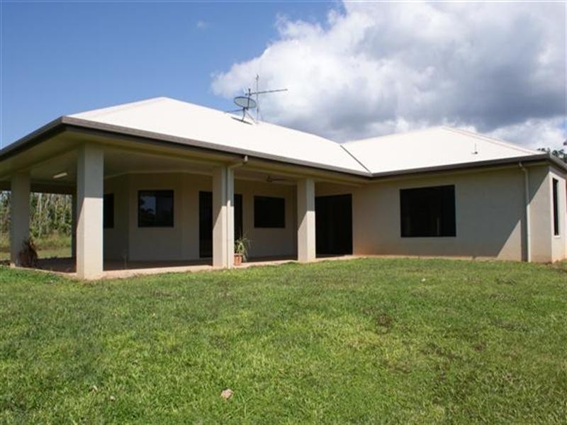 9 Oceanview Drive, Mission Beach QLD 4852