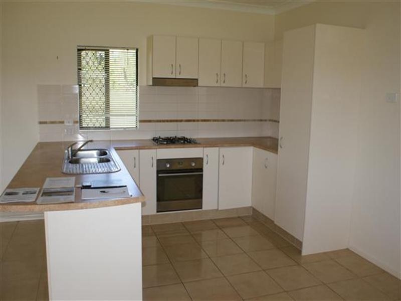 9 Oceanview Drive, Mission Beach QLD 4852