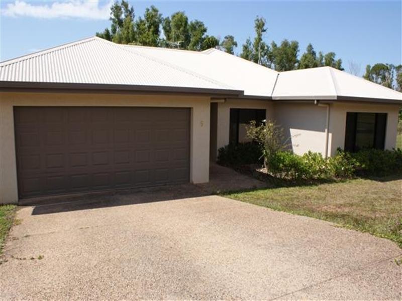 9 Oceanview Drive, Mission Beach QLD 4852