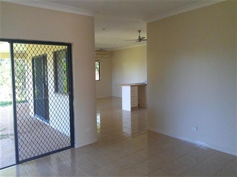 9 Oceanview Drive, Mission Beach QLD 4852