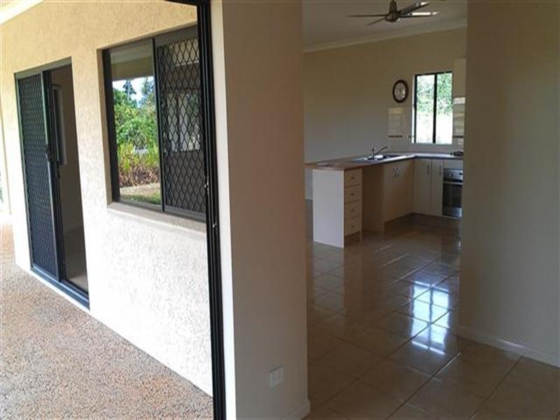 9 Oceanview Drive, Mission Beach QLD 4852