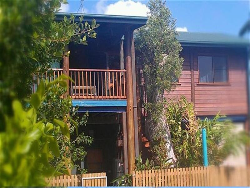 34 Seafarer Street, Mission Beach QLD 4852