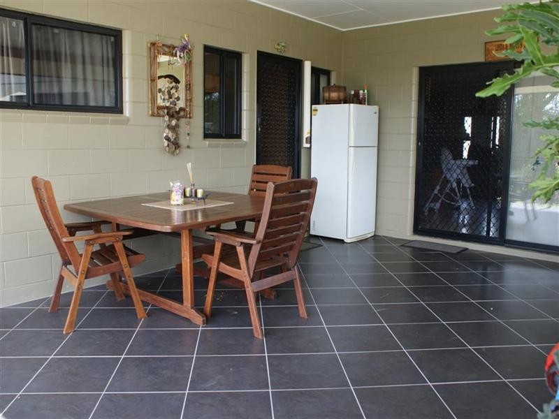 7 HENRY Street, Silkwood QLD 4856