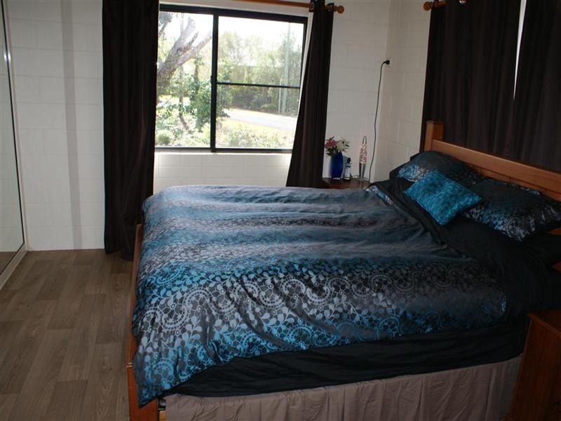 7 HENRY Street, Silkwood QLD 4856