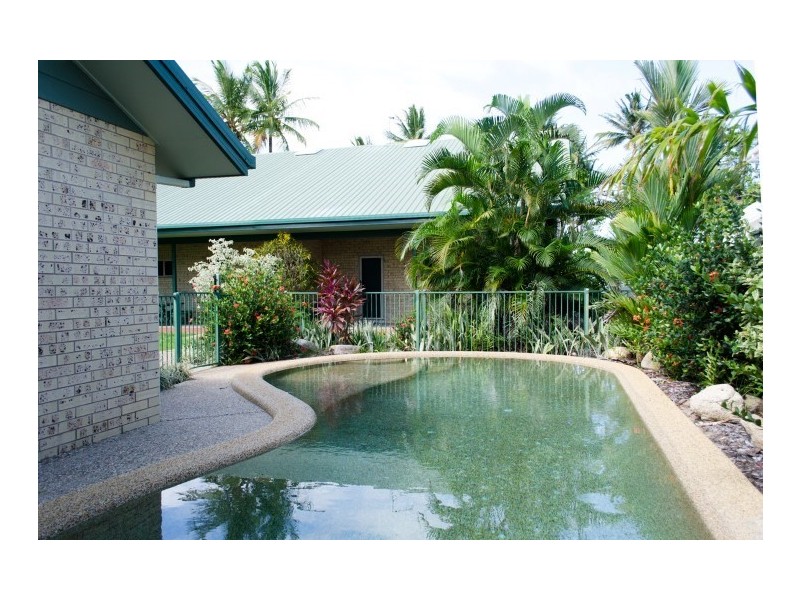 26 Donkin Lane, Mission Beach QLD 4852