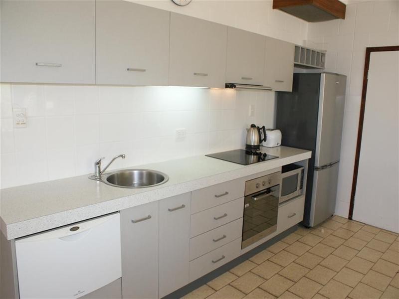 42 Donkin Lane, Mission Beach QLD 4852