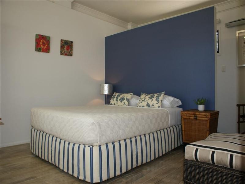 42 Donkin Lane, Mission Beach QLD 4852