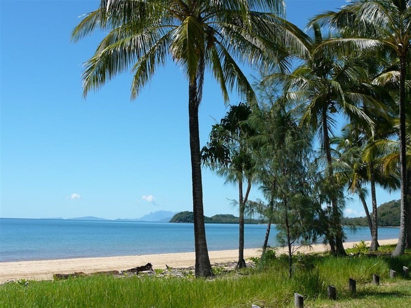 3 Bedarra Terrace, South Mission QLD 4852