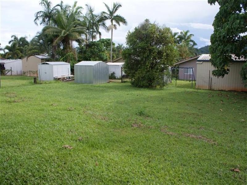 8 Yamala Close, Mission Beach QLD 4852