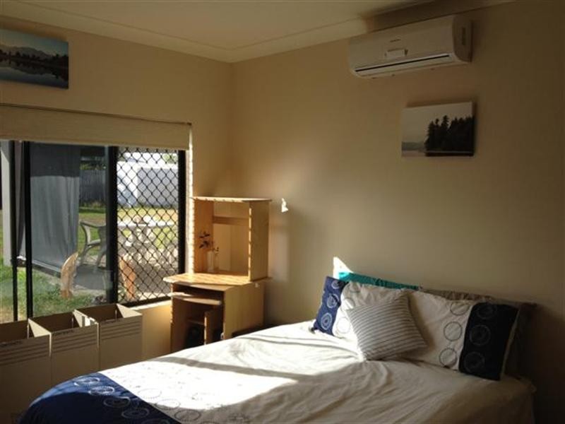 42 Midshipman Street, South Mission QLD 4852