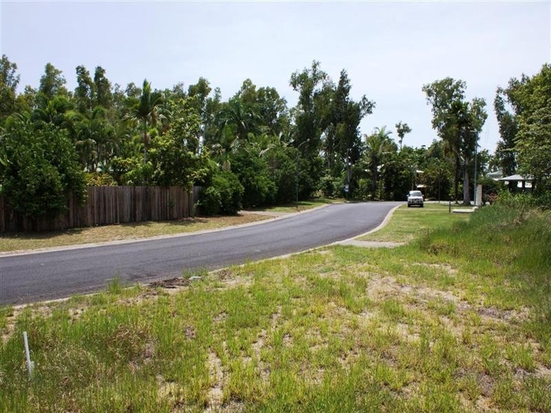 33 Koda Street, Wongaling Beach QLD 4852