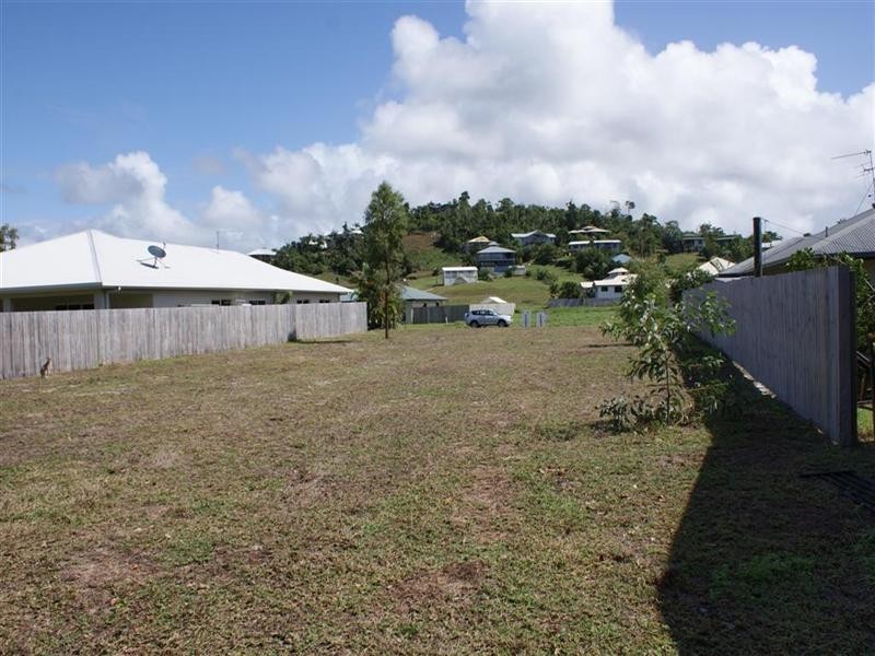 3 Spinnaker Street, South Mission QLD 4852