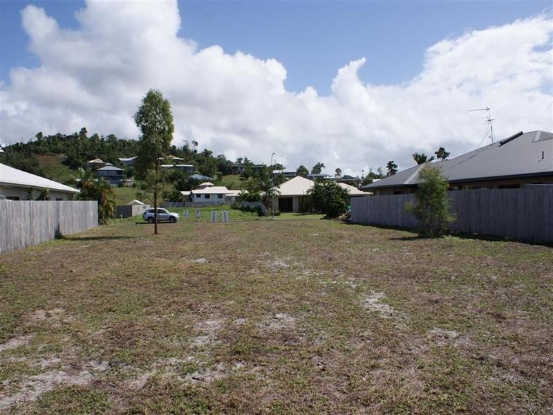 3 Spinnaker Street, South Mission QLD 4852