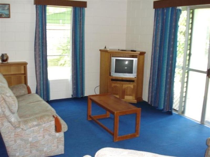 136 Kennedy Esplanade, South Mission QLD 4852