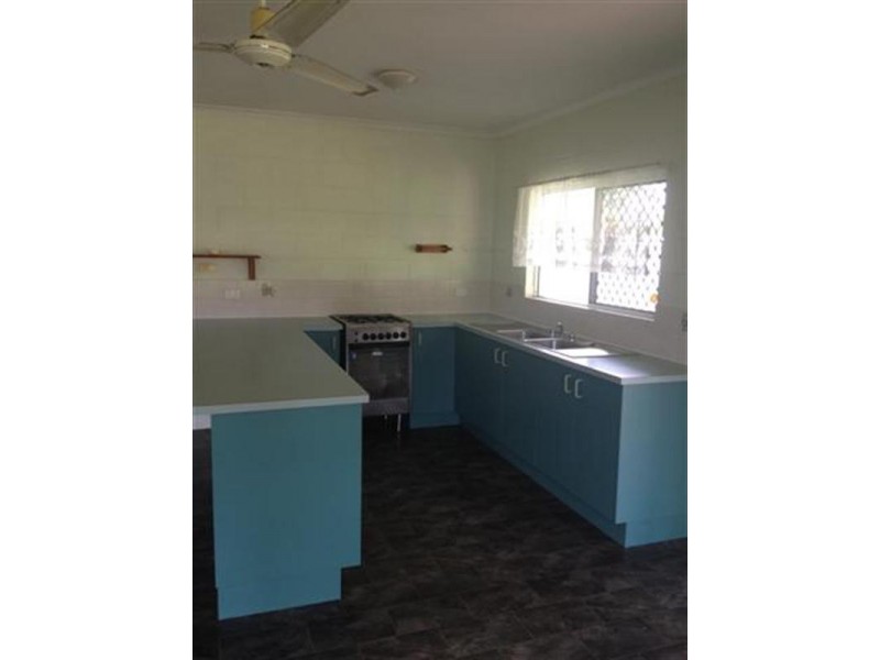 4 Yamala Close, Mission Beach QLD 4852