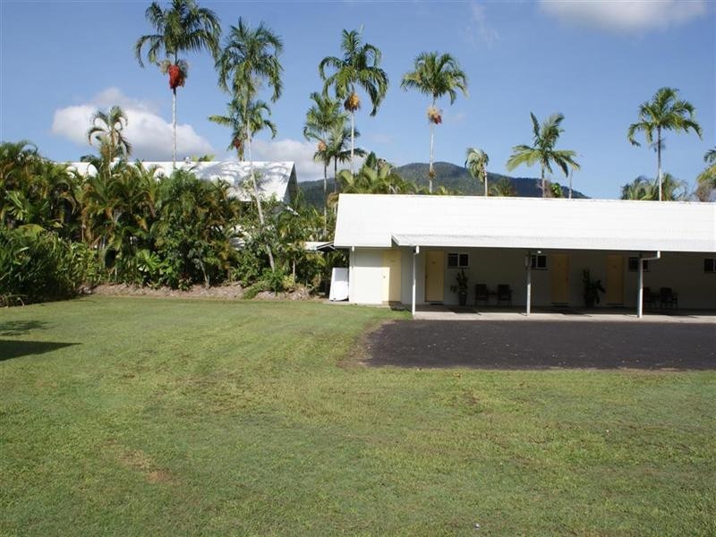 59374 Bruce Highway, Tully QLD 4854