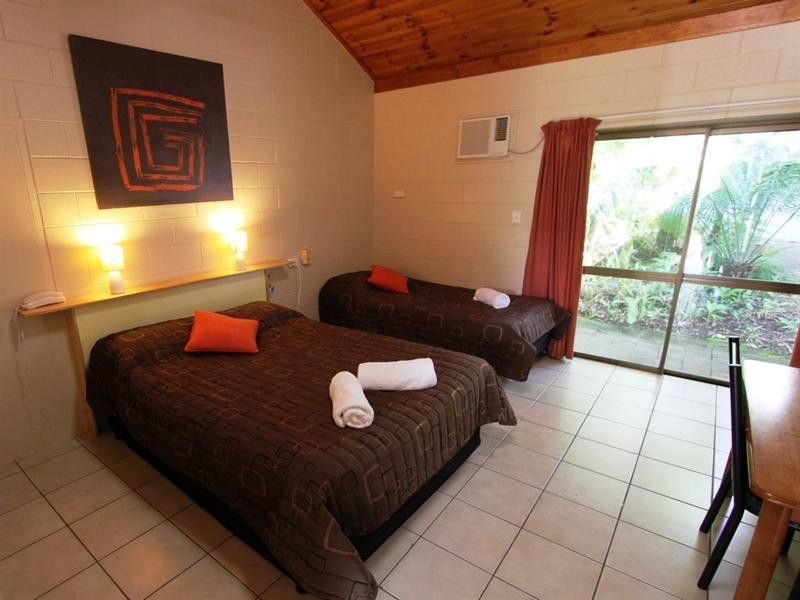 59374 Bruce Highway, Tully QLD 4854