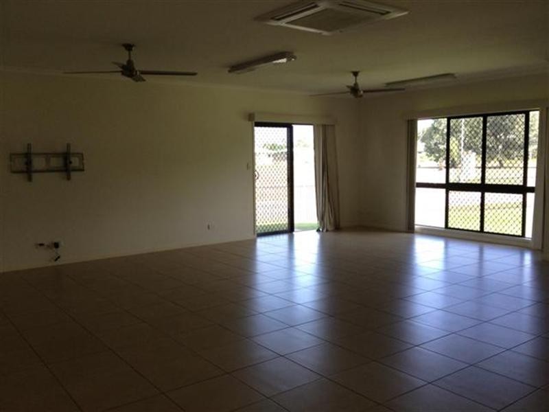 21 Mariner Drive, South Mission QLD 4852