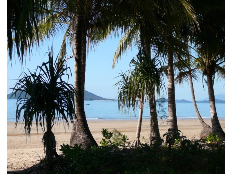 13 McNamara Street, Wongaling Beach QLD 4852