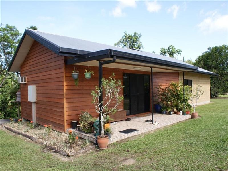 447 Bulgun Road, Tully QLD 4854