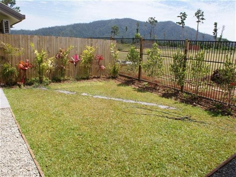 2/9 Nautilus Street, Mission Beach QLD 4852