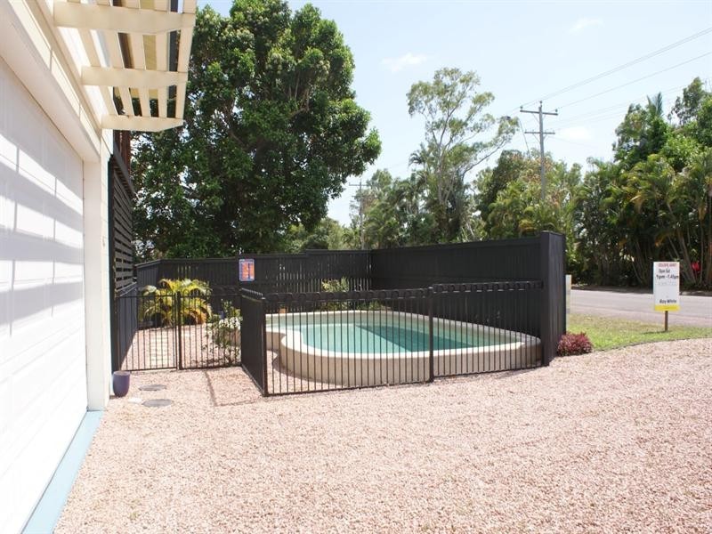 9 Reid Road, Wongaling Beach QLD 4852
