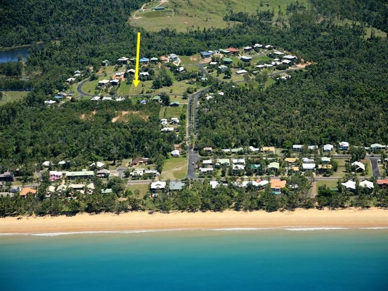 7 Dunkalli Crescent, Wongaling Beach QLD 4852