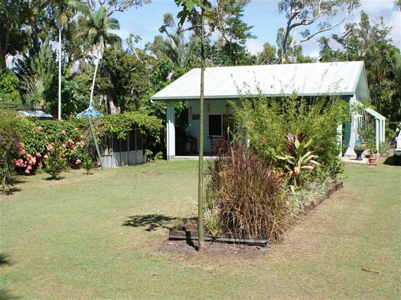 23 Seafarer Street, South Mission QLD 4852