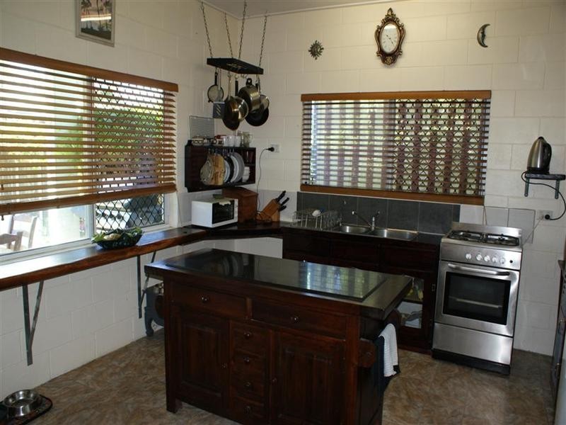 23 Seafarer Street, South Mission QLD 4852